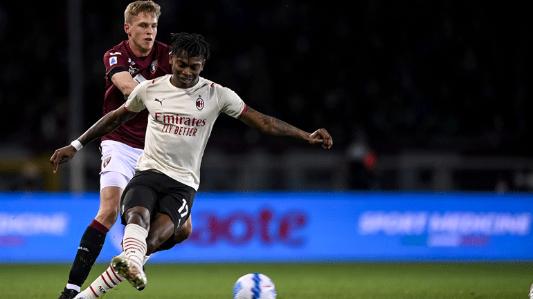 «Αυτοκτόνησε» η Μίλαν, 0-0 με την Τορίνο