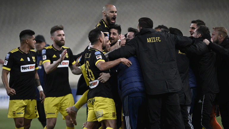 Μεγάλη νίκη για τον Άρη, 2-1 την ΑΕΚ στο ΟΑΚΑ