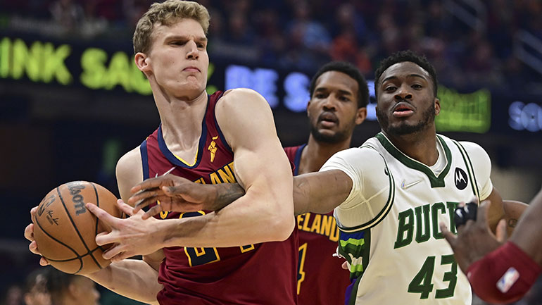 Μπακς: Ήττα χωρίς Γιάννη και το μυαλό στα playoffs – Ρεκόρ καριέρας ο Θανάσης Αντετοκούνμπο