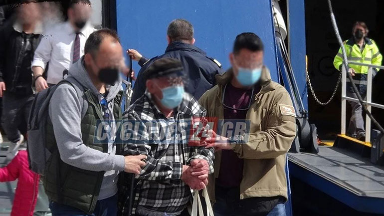 Δολοφονία στην Τήνο: Στον εισαγγελέα Σύρου ο 90χρονος δράστης