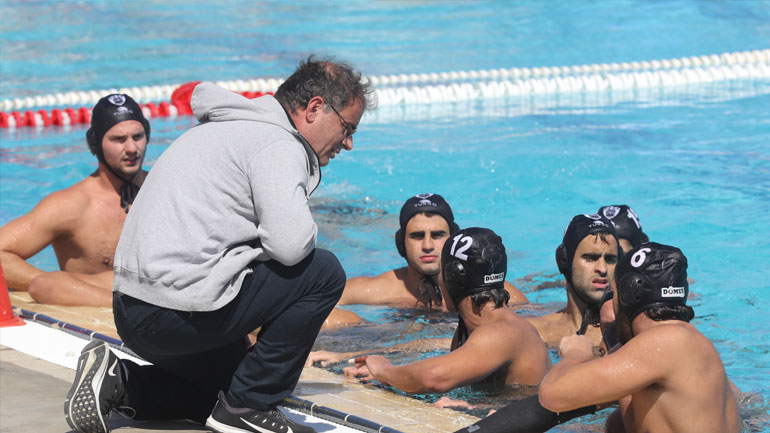 Πόλο: Διεκόπη λόγω επεισοδίων το παιχνίδι Περιστέρι-ΠΑΟΚ!