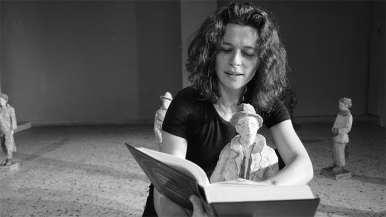 Η παράσταση «Μέρα Σάββατο» στο Κέντρο Ελέγχου Τηλεοράσεων