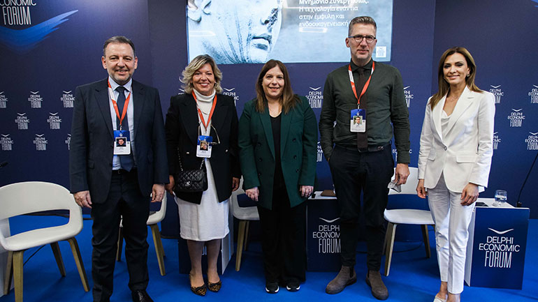 Vodafone: Μνημόνιο συνεργασίας με τη Ελληνική Κυβέρνηση για την αντιμετώπιση της ενδοοικογενειακής και έμφυλης βίας