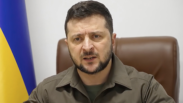 Β. Ζελένσκι: Δεκάδες χιλιάδες άνθρωποι σκοτώθηκαν στη Μαριούπολη