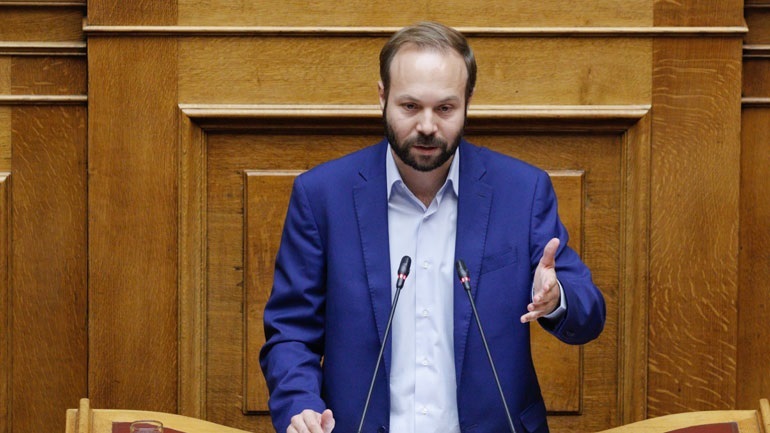 Γιώργος Ψυχογιός: Απαιτούμε να μείνουν τα προσφυγόπουλα όλων των δομών στις σχολικές μονάδες που ξεκίνησαν τη χρονιά