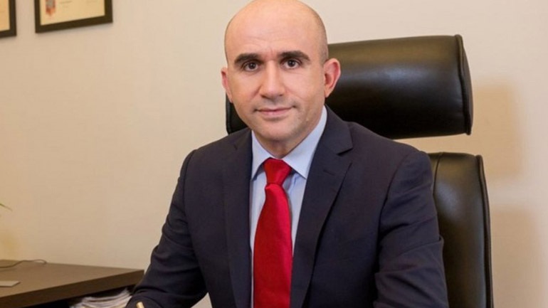 «Αποχωρεί» από την υπόθεση θανάτου των τριών παιδιών στην Πάτρα ο ιατροδικαστής Λέων