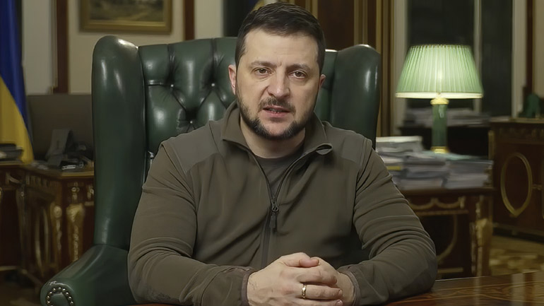 Ζελένσκι: Δεν διαθέτουμε τον απαιτούμενο οπλισμό για να υπερασπιστούμε τη Μαριούπολη