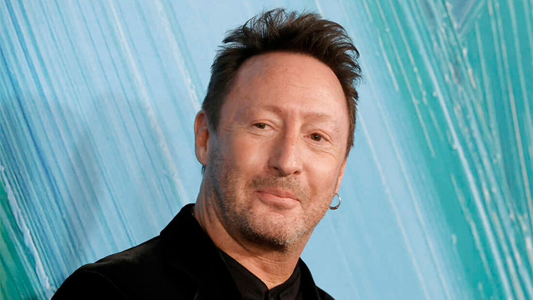 Ο γιος του Τζον Λένον ερμηνεύει για πρώτη φορά το «Imagine» – Για την υποστήριξη της Ουκρανίας