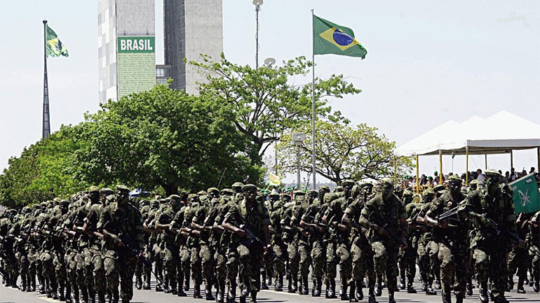 Μετά τα Βιάγκρα εμφυτεύματα σιλικόνης για πέη! Απίστευτες αποκαλύψεις για τις δαπάνες τoυ βραζιλιάνικου στρατού