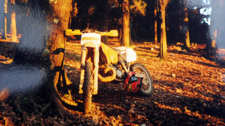 Έτσι παρκάραμε παλιά τα εντουράκια μας.