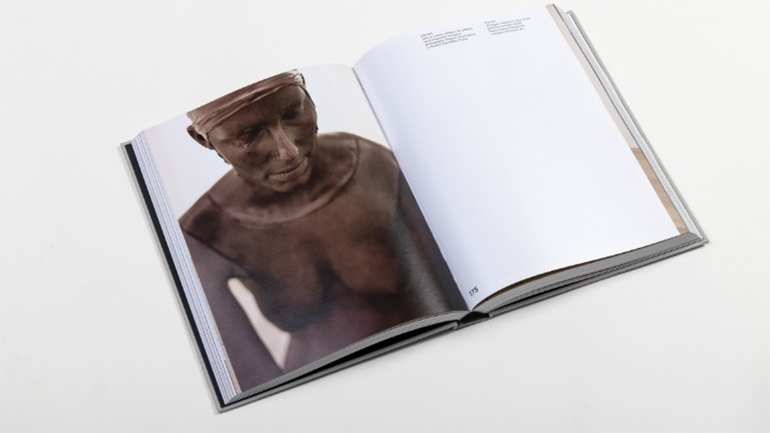 Ένας τόμος για τα 15 χρόνια σύγχρονης τέχνης στο Μουσείο Κυκλαδικής Τέχνης