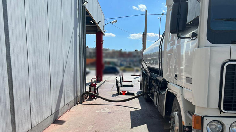 Λουκέτο σε πρατήριο καυσίμων που πουλούσε φθηνή βενζίνη