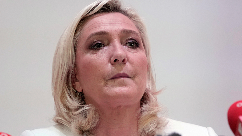 Μαρίν Λεπέν: Να αποκατασταθεί η μοναδική θέση της Γαλλίας στον κόσμο Μαρίν Λεπέν: Να αποκατασταθεί η μοναδική θέση της Γαλλίας στον κόσμο