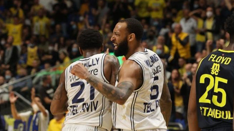 Euroleague: Η Μακάμπι δεν… διάλεξε αντίπαλο, νίκησε τη Φενέρ και πάει πάνω στη Ρεάλ – Τα ζευγάρια των πλέι οφ