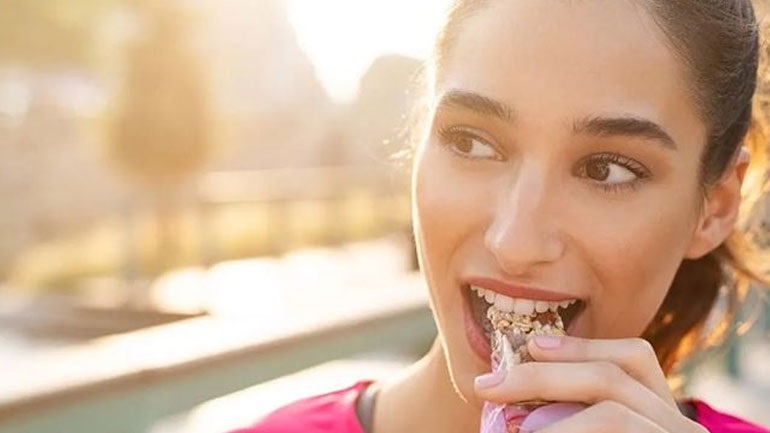 Πόσες θερμίδες έχουν κάποια από τα πιο συνηθισμένα σνακ