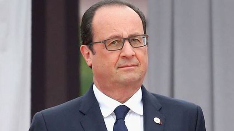 Ο Ολάντ καλεί τους Γάλλους να ψηφίσουν τον Μακρόν στον δεύτερο γύρο των προεδρικών εκλογών