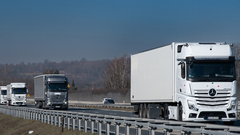 Κοντά στον ουκρανικό πληθυσμό η Daimler Truck 