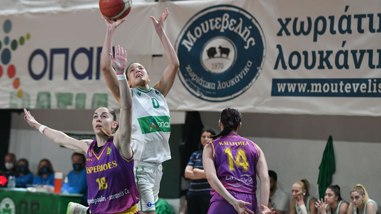Mπάσκετ γυναικών: «Ραντεβού» με τον Ολυμπιακό στους τελικούς έκλεισε ο Παναθηναϊκός, 77-66 τις Εσπερίδες