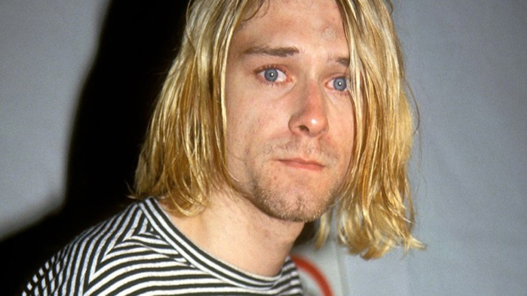 Η κιθάρα από μουσικό βίντεο των Nirvana και άλλα αντικείμενα του Κερτ Κομπέιν σε δημοπρασία