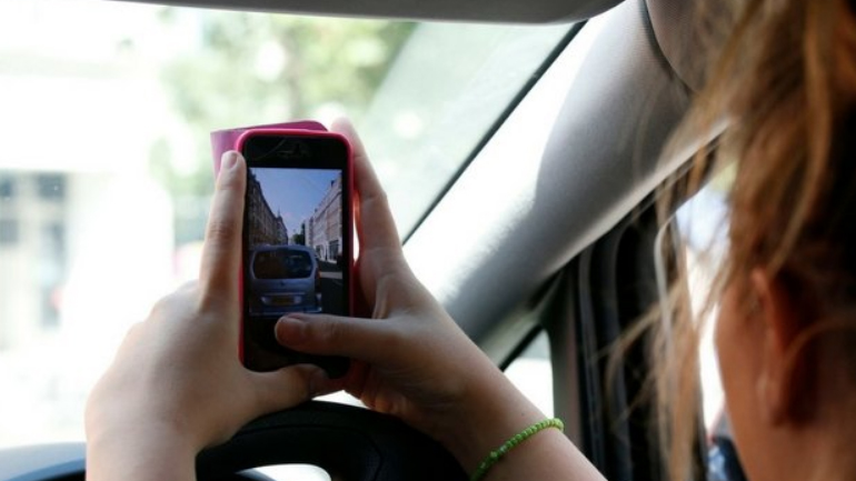 Έντονες αντιδράσεις για το app που μετατρέπει όλα τα smartphones σε κάμερες ελέγχου ταχύτητας