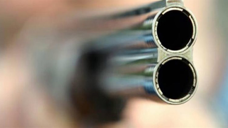 Σύλληψη μεθυσμένου που πυροβολούσε στον αέρα έξω από μπαρ στα Χανιά