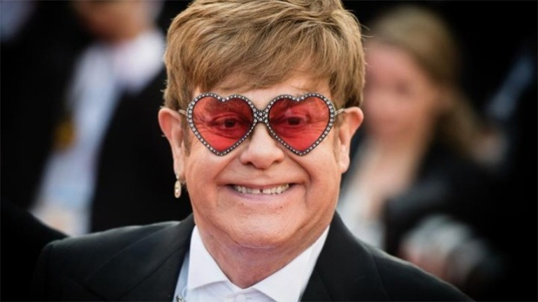 Οι αντιδράσεις θαυμάστριας σε συναυλία του Έλτον Τζον έγιναν viral στο Tik Tok