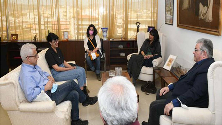 Συνάντηση του Δ. Κουτσούμπα με την οικογένεια του Δημήτρη Μητροπάνου