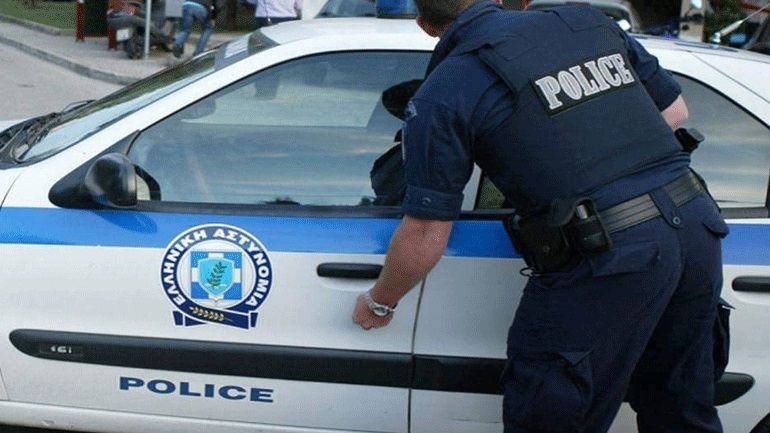 Σύλληψη τριών ατόμων για ληστεία σε βάρος 47χρονης στη Θεσσαλονίκη