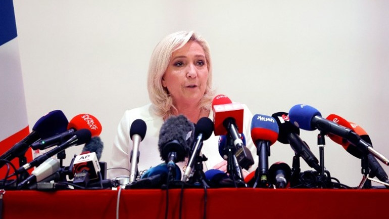 Γαλλία: Η Μαρίν Λεπέν και πρώην ευρωβουλευτές του κόμματός της κατηγορούνται για υπεξαίρεση 600.000 ευρώ