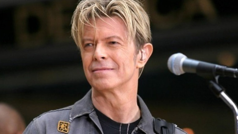 «Moonage Daydream»: Νέο ντοκιμαντέρ για τη ζωή και το έργο του Ντέιβιντ Μπόουι