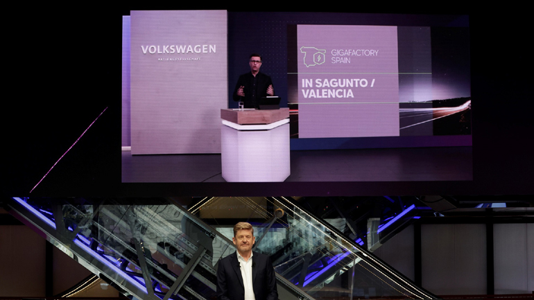 Κολοσσιαία επένδυση από SEAT S.A. και Volkswagen για να εξηλεκτρίσουν την Ισπανία