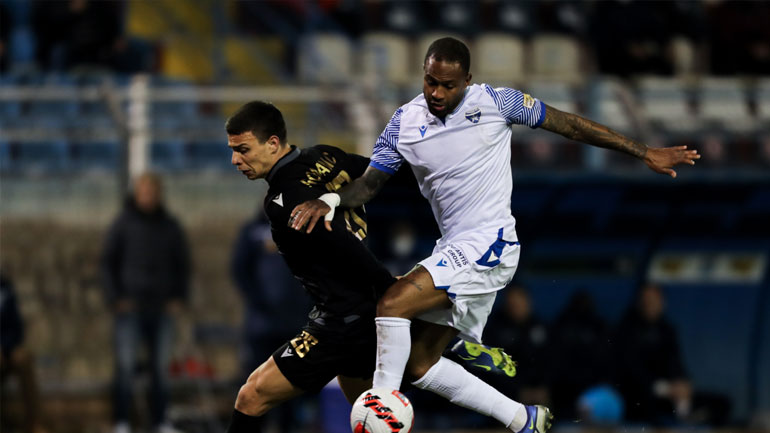 Λαμία-Ιωνικός 0-1: Οι Νικαιώτες έβαλαν «φωτιά» στη μάχη της παραμονής!