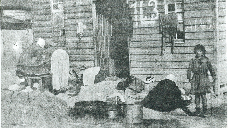 Μικρασιατική καταστροφή: Το ταξίδι της προσφυγιάς- «Βαγγέλη, τα κορίτσια σου να τα φευγατίσεις στη Σμύρνη…»