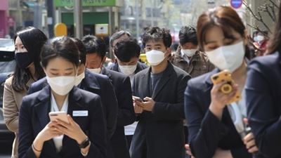 Η Νότια Κορέα ήρε σχεδόν όλους τους περιορισμούς κατά της Covid Η Νότια Κορέα ήρε σχεδόν όλους τους περιορισμούς κατά της Covid