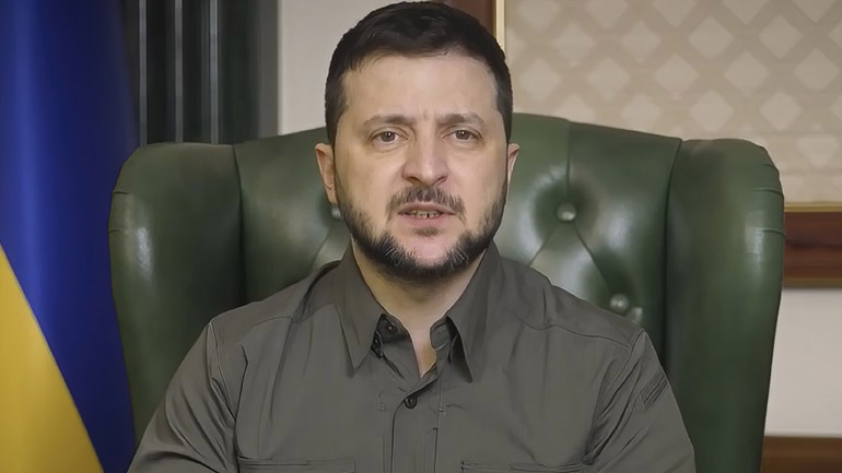 Ο Ζελένσκι επικρίνει τις καθυστερήσεις στις παραδόσεις όπλων