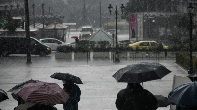 Επιμένει η κακοκαιρία