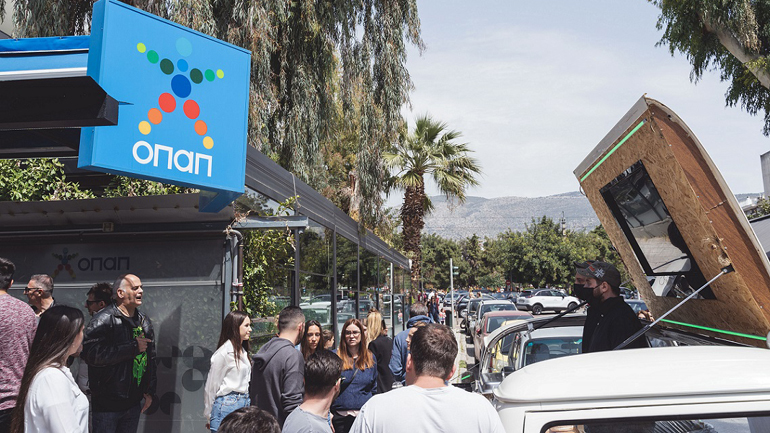 Διασκέδαση στο κόκκινο στο ΣΚΡΑΤΣ event σε καταστήματα ΟΠΑΠ της Γλυφάδας