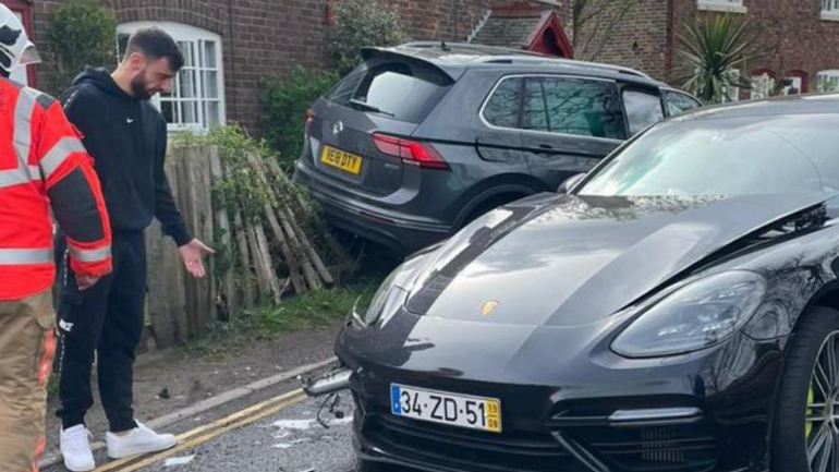 Μ. Γουνάιτεντ: Τροχαίο με την Porsche του είχε ο Μπρούνο Φερνάντες