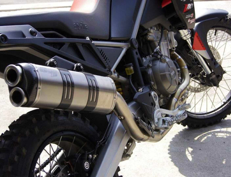 Η σέλα έχει παραμείνει η γνήσια της Aprilia.