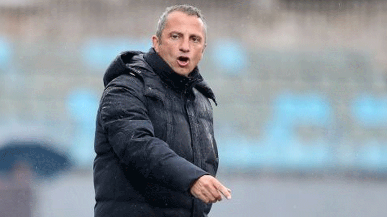 Μεταξάς: «Η ΑΕΚ καθυστερούσε με… κόλπα το παιχνίδι»