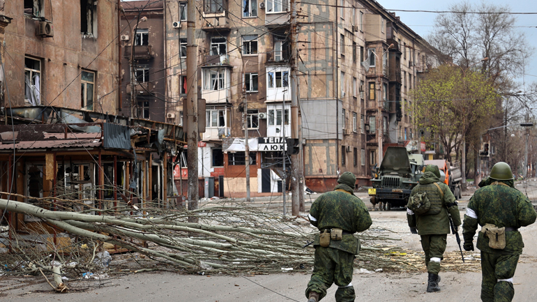 Τουλάχιστον οκτώ άμαχοι σκοτώθηκαν από τις ρωσικές επιθέσεις στο ανατολικό τμήμα της Ουκρανίας