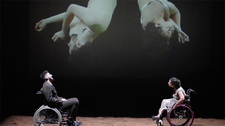 Η παράσταση «Ερωτευμένα άλογα» στη Μονή Λαζαριστών