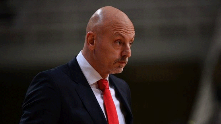 Ομπράντοβιτς: «Μεγαλύτερη απειλή ο κόσμος του Ολυμπιακού»