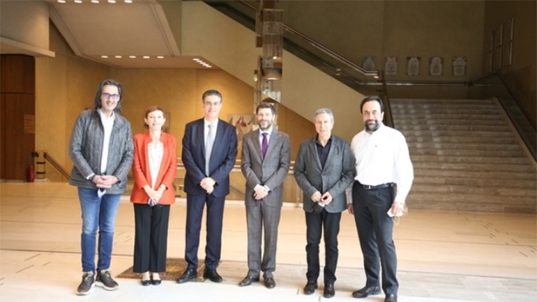 Λ. Καβάκος – ΚΟΑ: «Η μουσική λειτουργεί θεραπευτικά στο ανθρώπινο τραύμα»