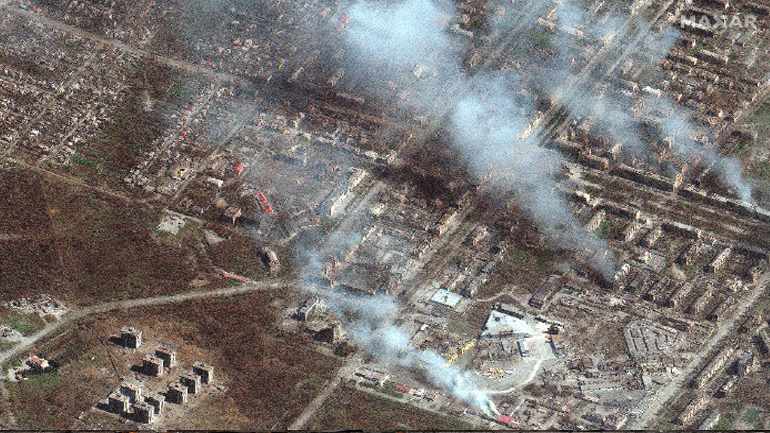 Πάνω από 1.000 άμαχοι κρύβονται κάτω από το εργοστάσιο Αζοφστάλ στη Μαριούπολη