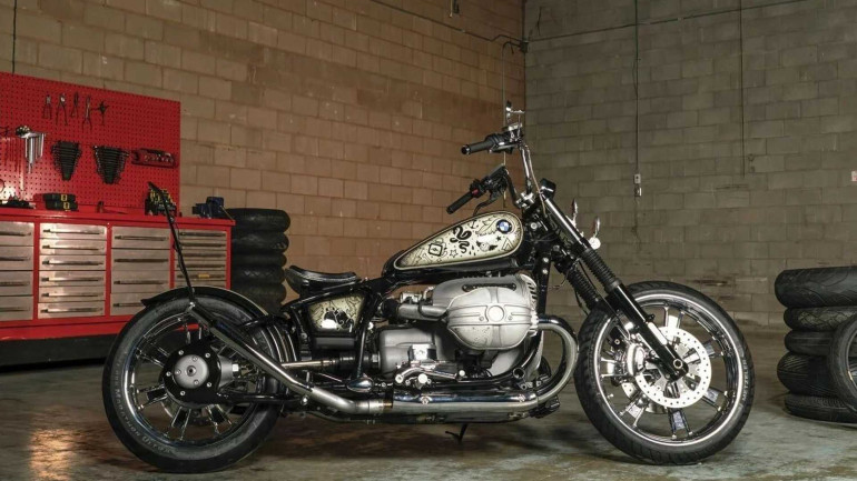 Με έμπνευση από την τέχνη του τατουάζ.