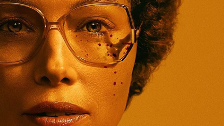 Η Τζέσικα Μπίελ αγνώριστη ως Κάντι Μοντγκόμερι στο τρέιλερ της σειράς «Candy»