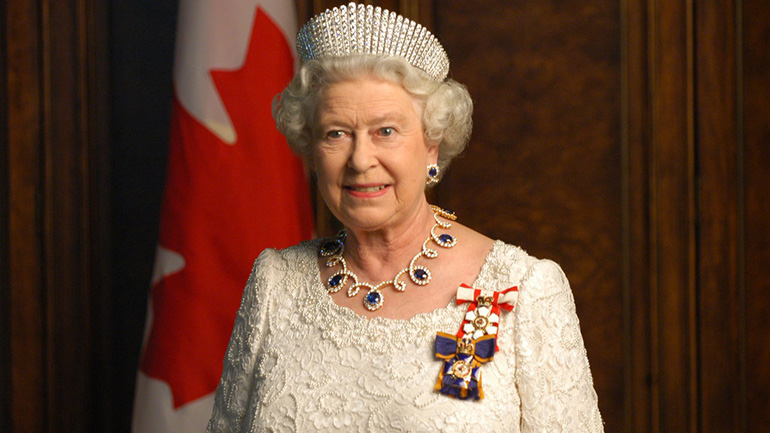Η βασίλισσα Ελισάβετ γιορτάζει τα 96α γενέθλιά της Η βασίλισσα Ελισάβετ γιορτάζει τα 96α γενέθλιά της