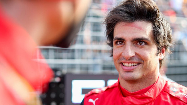Ο Carlos Sainz ανανέωσε για άλλα δύο χρόνια το συμβόλαιό του με την Ferrari