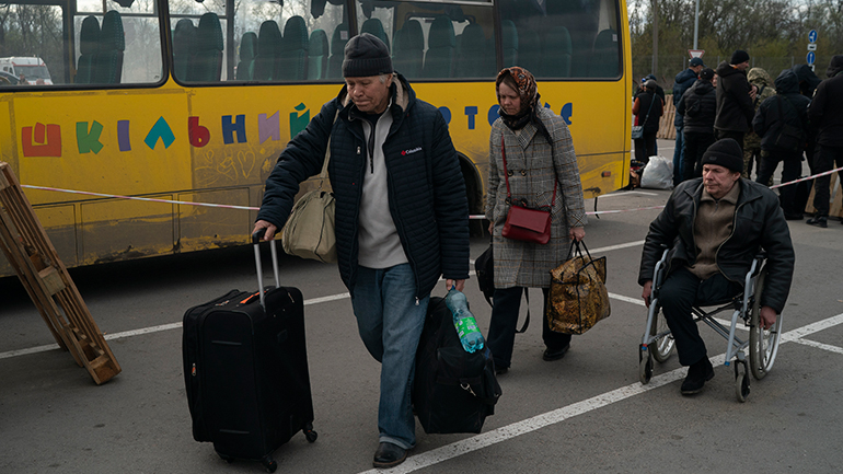 Ουκρανία: Η απομάκρυνση αμάχων από τη Μαριούπολη θα ξεκινήσει το μεσημέρι